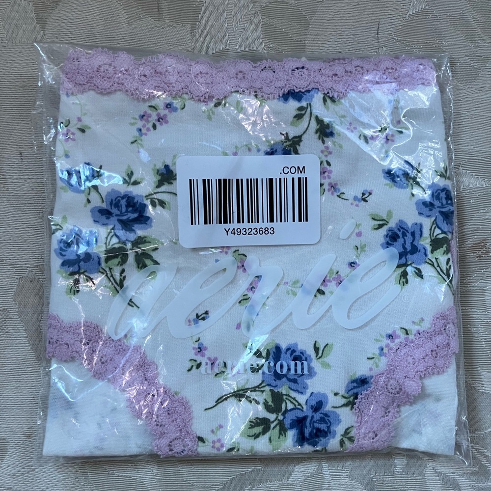 NWT Aerie floral 💐🌷 print hipphugger panty med